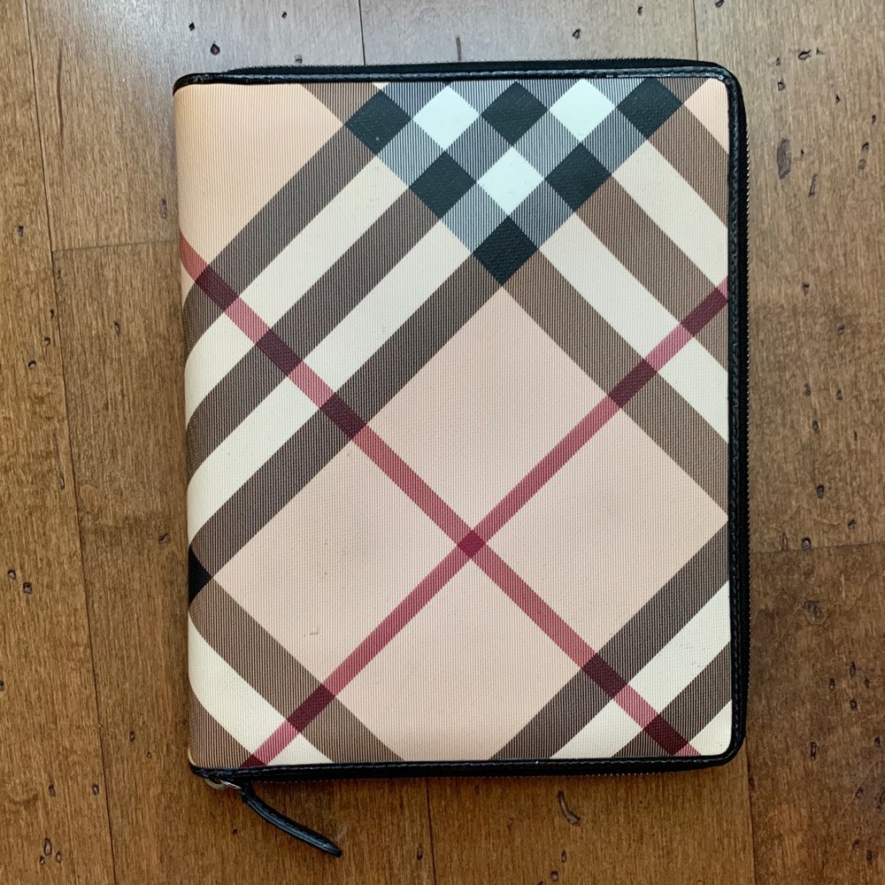 Burberry iPad Zip up Cover